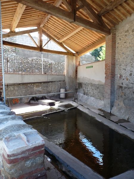 Lavoir-Fontaine de la Gresala la Ville